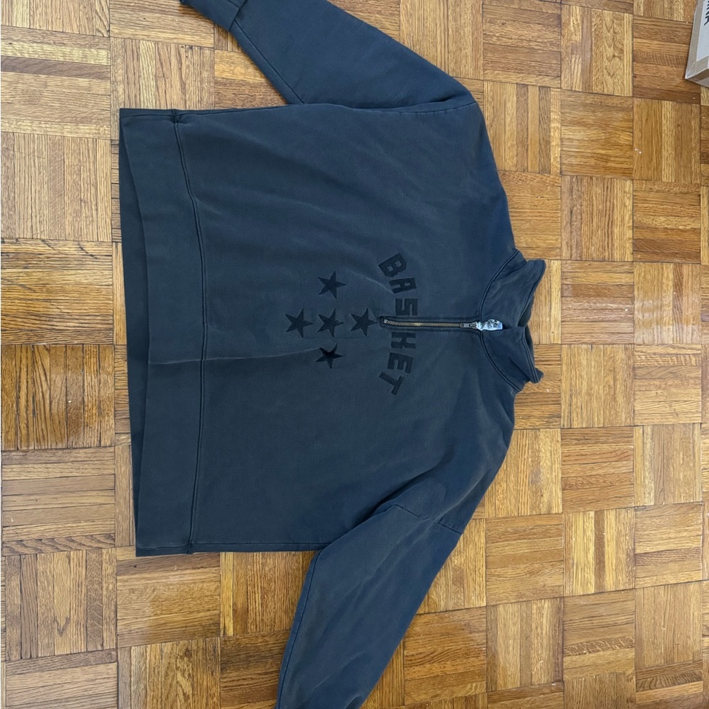 Basketcase spell out quarter zip